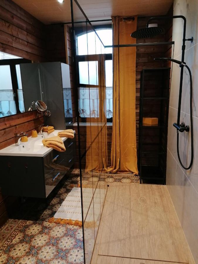Maison D'Hote Les Notes Endormies Suite Le Refuge Walcourt Kültér fotó