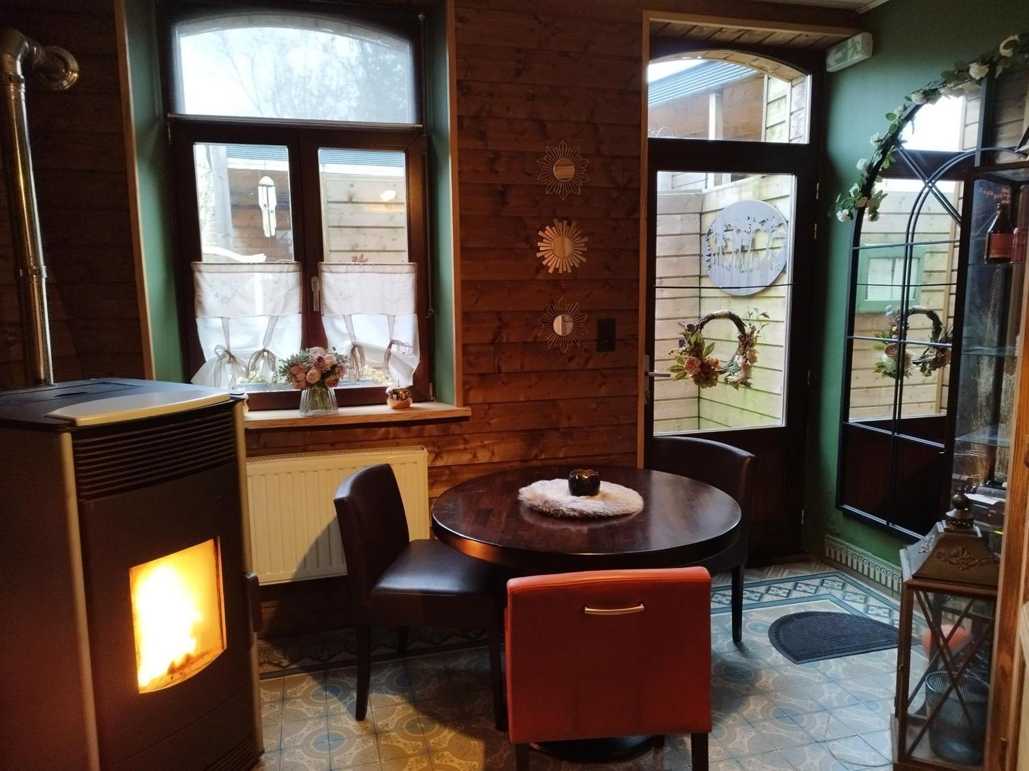 Maison D'Hote Les Notes Endormies Suite Le Refuge Walcourt Kültér fotó