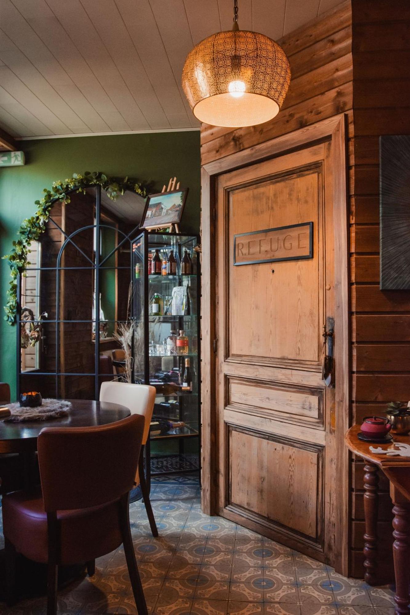 Maison D'Hote Les Notes Endormies Suite Le Refuge Walcourt Kültér fotó